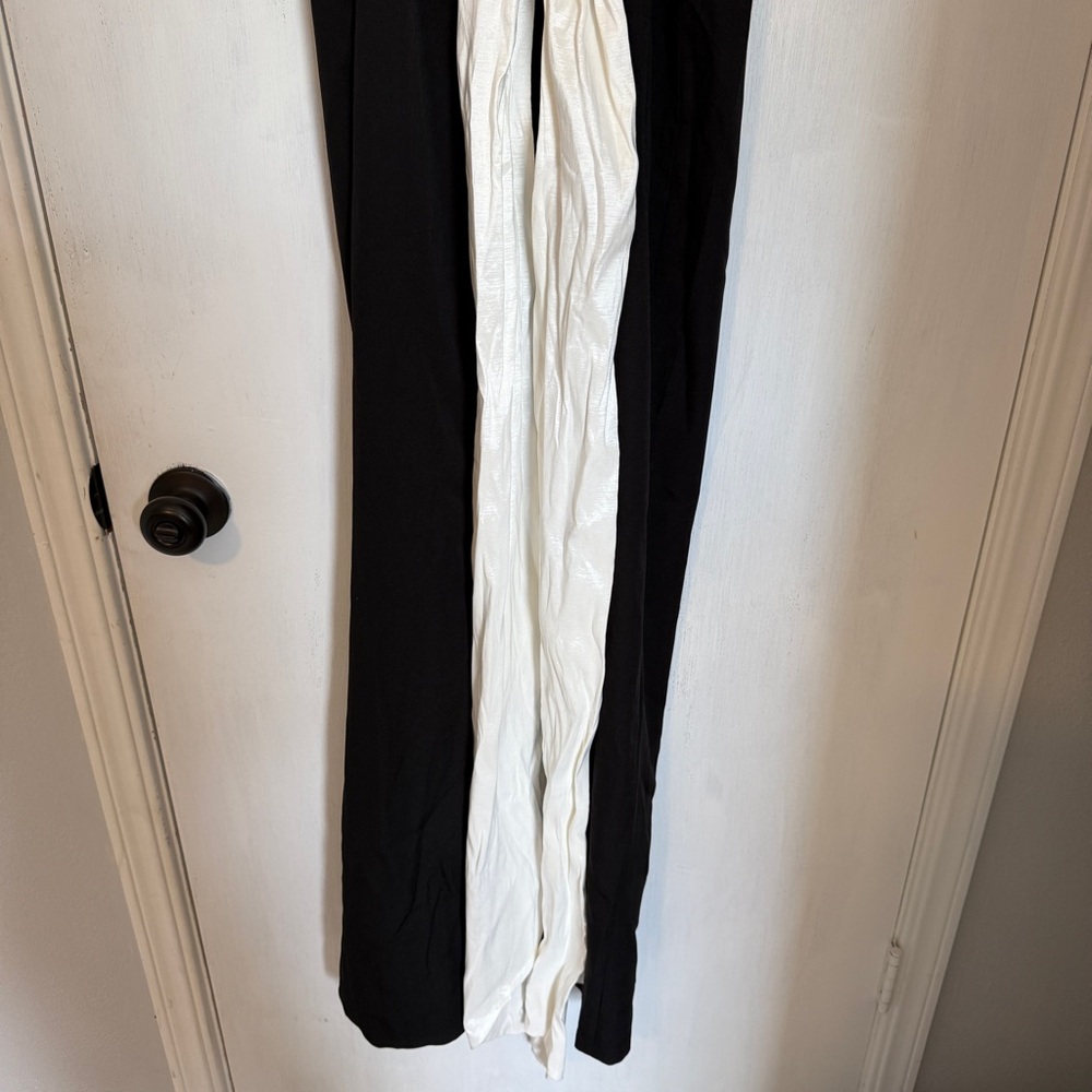 MAJORELLE Avori Gown in Black & White Formal Maxi Dress Bow Small S - Picture 7 of 7